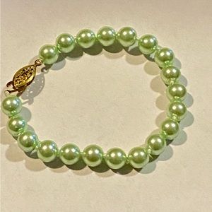 BRAND NEW 8-9MM GREEN AKOYA PEARL BRACELET